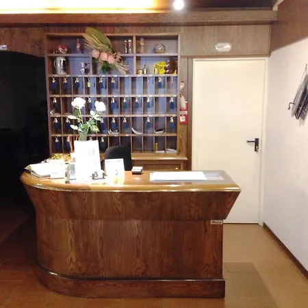 Alaska Hotel 3*