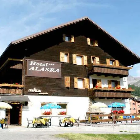 Alaska Hotel